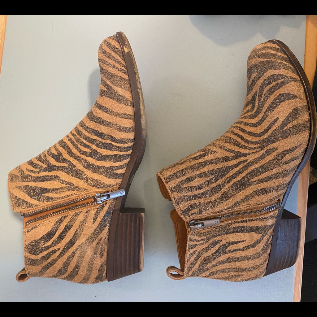 Brand New Lucky Brand Zebra Booties